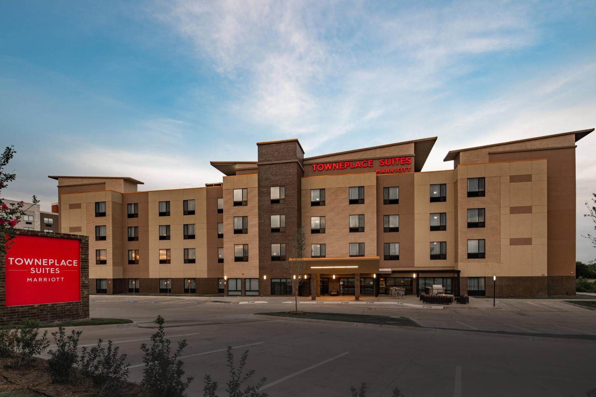 Towneplace Suites By Marriott Dallas Mesquite Exterior photo